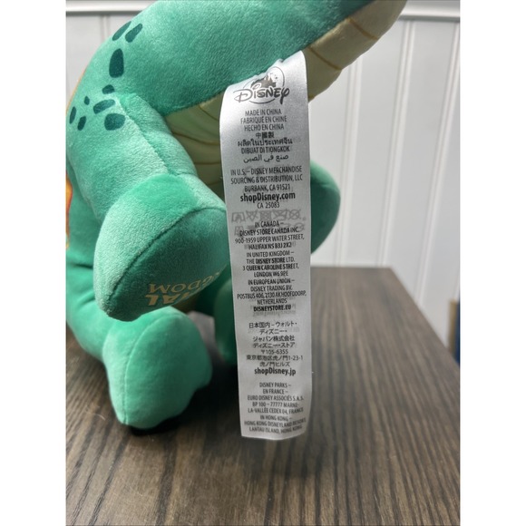 Disney Animal Kingdom Chester & Hester's Dino-Rama Land USA Cementasaurus Plush - Picture 9 of 9